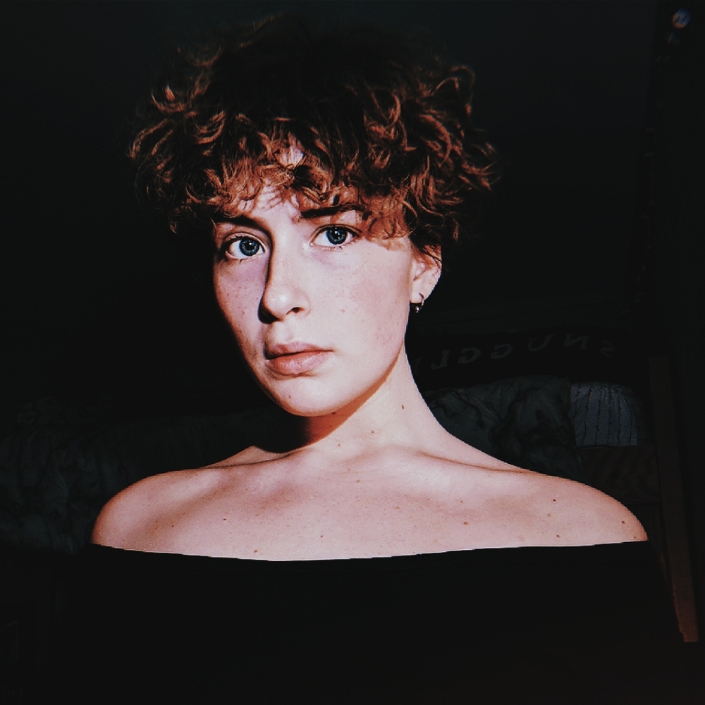 Meet your Posher, Alexis